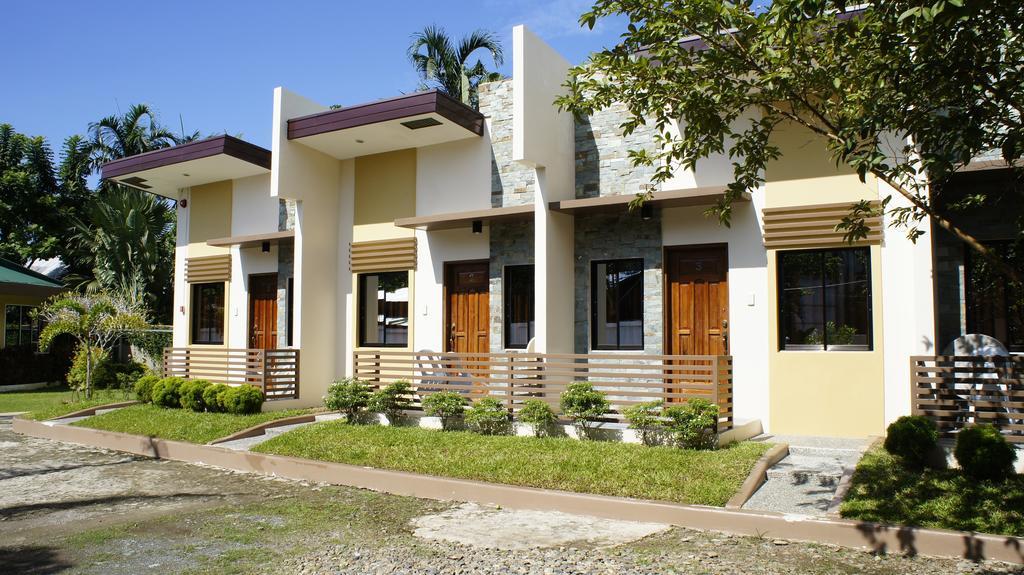 La Belle Pension House Bed & Breakfast Puerto Princesa Exterior photo